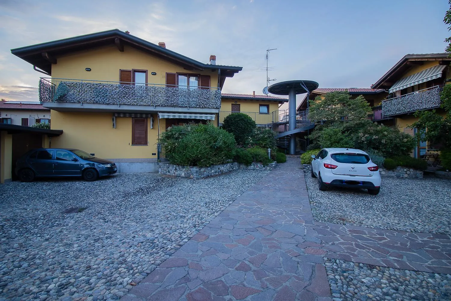 Interno 13 - Coffee, Wifi & Mxp Apartment Somma Lombardo Italy