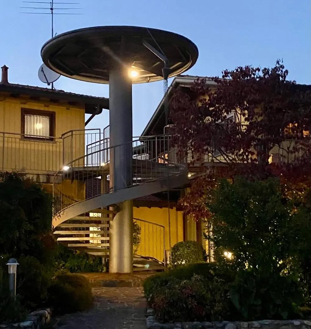 Interno 13 - Coffee, Wifi & Mxp Apartment Somma Lombardo Italy
